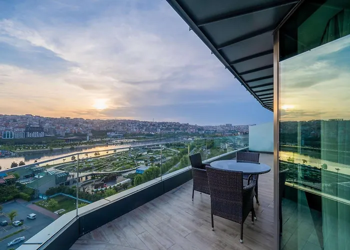 Arise Golden Horn Hotel