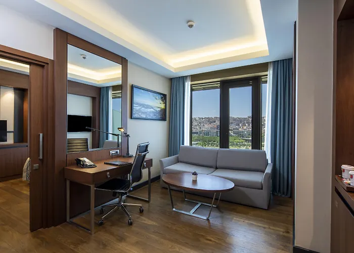 Arise Golden Horn 5*