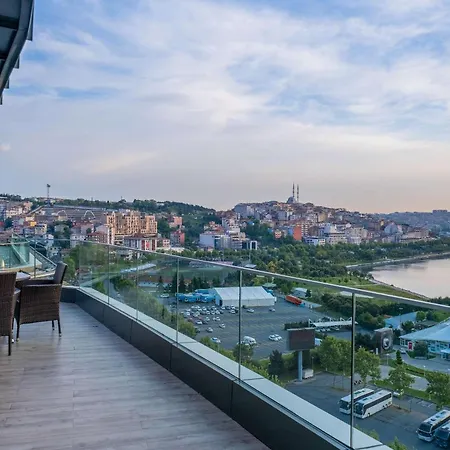 Szálloda Arise Golden Horn 4*
