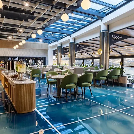 金角湾克拉丽奥酒店 5*