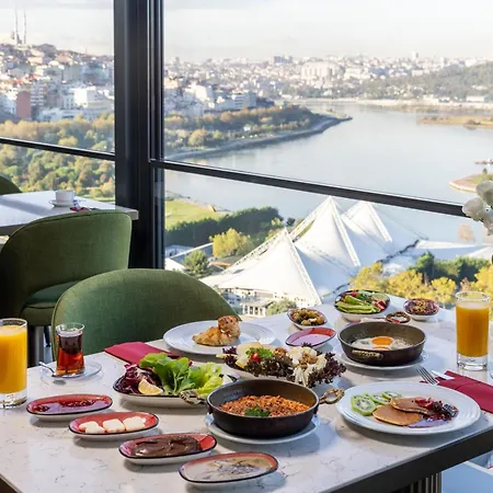 Arise Golden Horn Hotel 4*